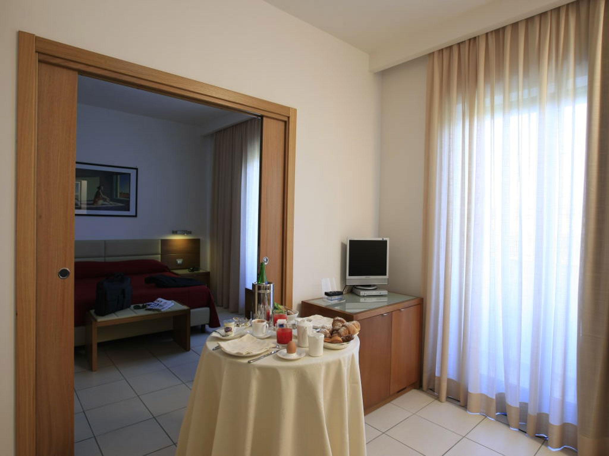 La Costiera Hotel Varcaturo Esterno foto