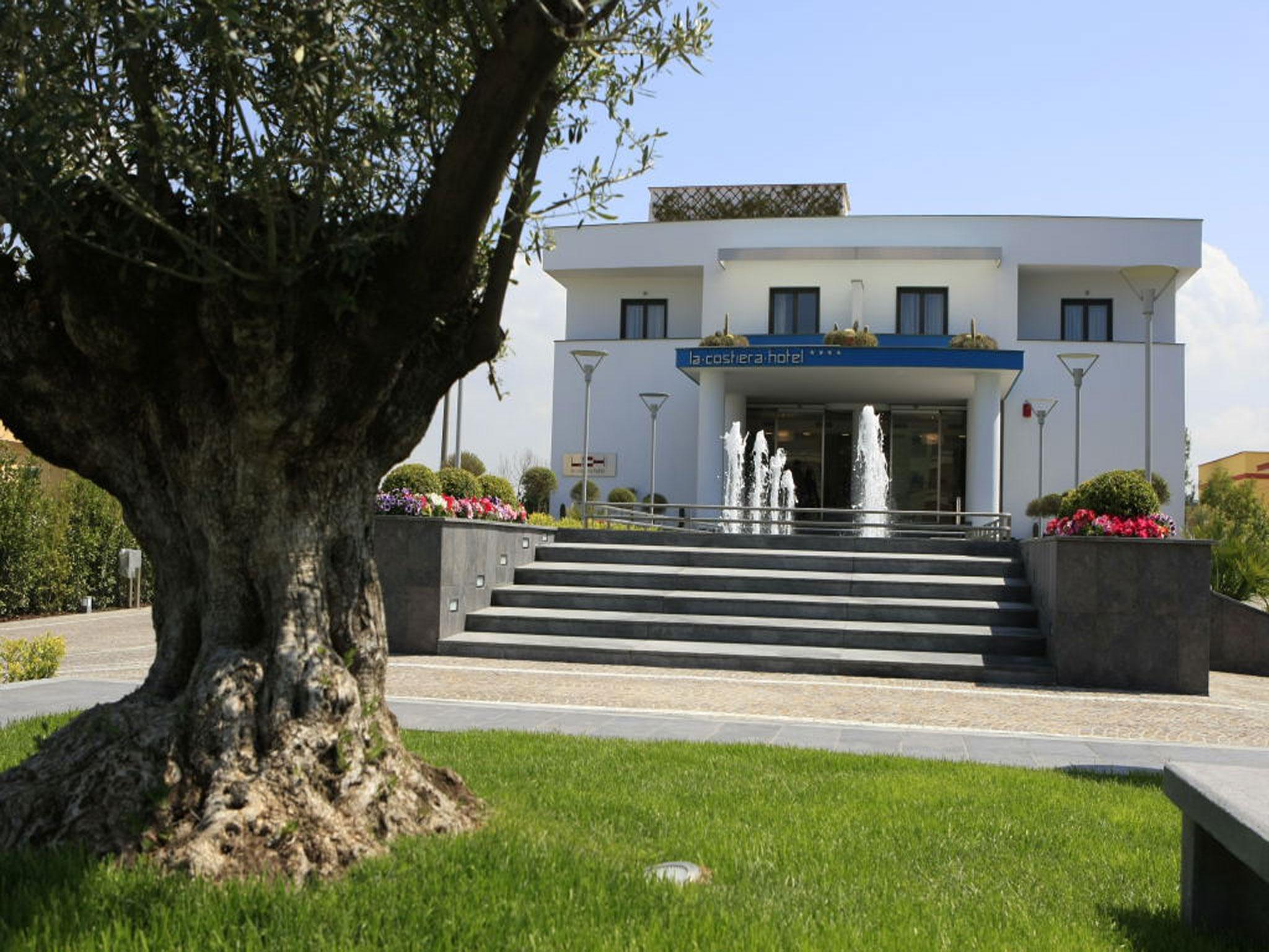 La Costiera Hotel Varcaturo Esterno foto
